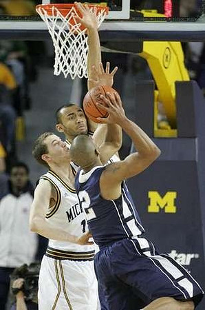 Nik Stauskas (11)