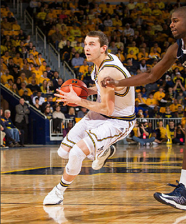 Nik Stauskas (11)