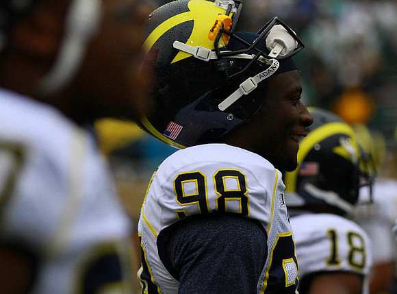 Devin Gardner (98) and Blake Countess (18)