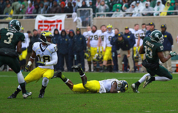 Blake Countess (18) and Raymon Taylor (6)