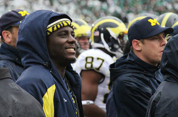 Denard Robinson and Devin Funchess (87)