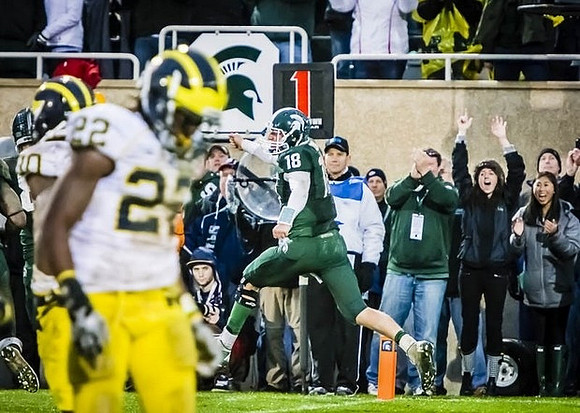 Thomas Gordon (30) and Jarrod Wilson (22)