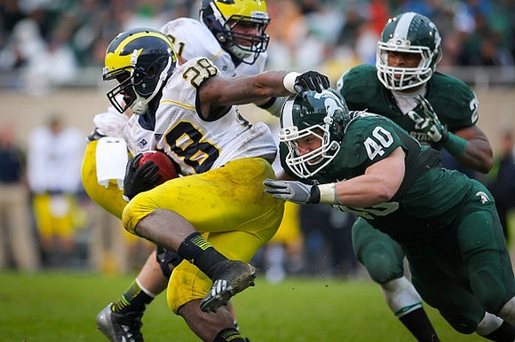 Fitzgerald Toussaint (28) and Graham Glasgow (61)