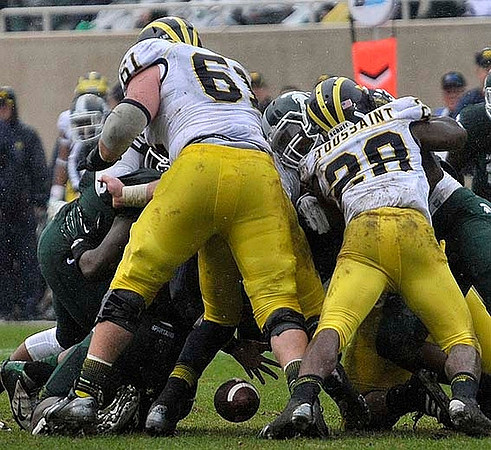 Graham Glasgow (61) and Fitzgerald Toussaint (28)