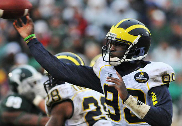Fitzgerald Toussaint (28) and Devin Gardner (98)