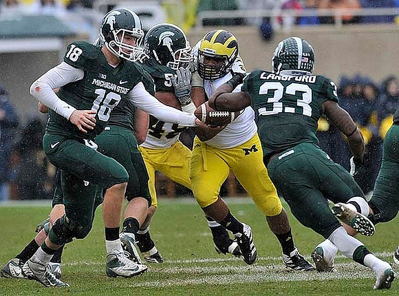 Desmond Morgan (48) and Jibreel Black (55)
