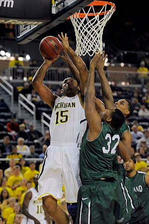 Jon Horford (15)