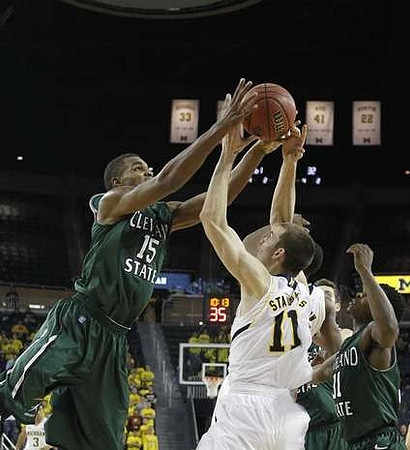 Nik Stauskas (11)