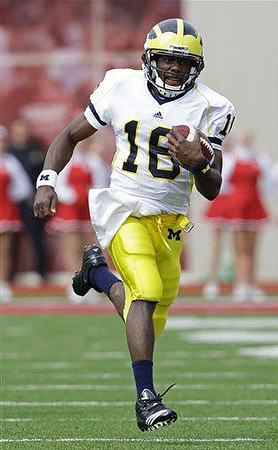 Denard Robinson (16)