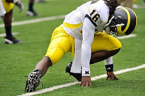 Denard Robinson (16)