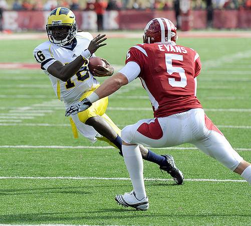 Denard Robinson (16)