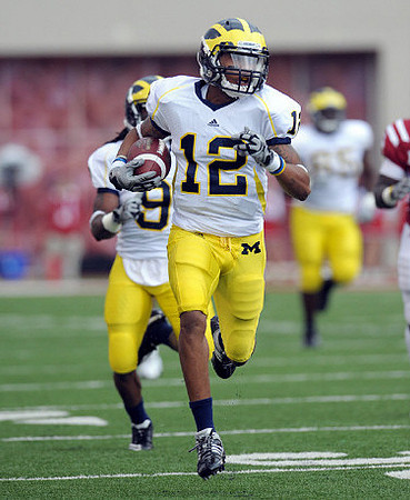 Martavious Odoms (9), Roy Roundtree (12), and Kelvin Grady (19)