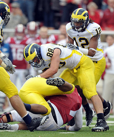 Craig Roh (88) and J.T. Floyd (12)