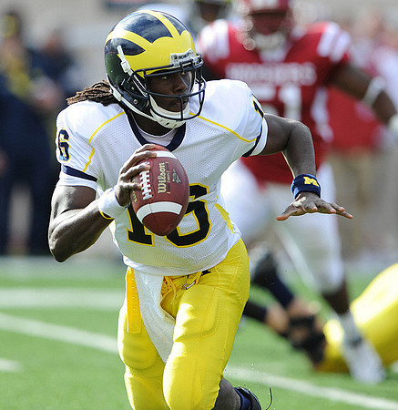 Denard Robinson (16)
