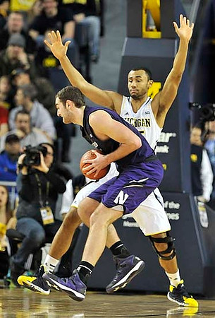 Jon Horford (15)