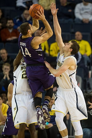 Caris LeVert (23) and Nik Stauskas (11)