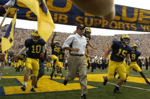 Lloyd Carr, Troy Nienberg (10), Alijah Bradley (26), Adrian Arrington (16), Anton Campbell (9), and Steve Breaston (15)