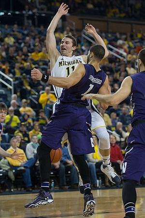 Nik Stauskas (11)