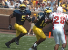 David Underwood (5) and Jermaine Gonzales (18)