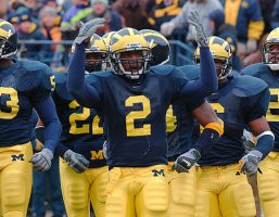 Shantee Orr (53), Jon Shaw (22), Cato June (2), and Victor Hobson (6)