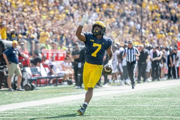 Donovan Edwards (7)