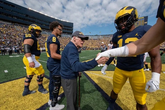 Andrew Vastardis (68), Ronnie Bell (8), and Josh Ross (12)