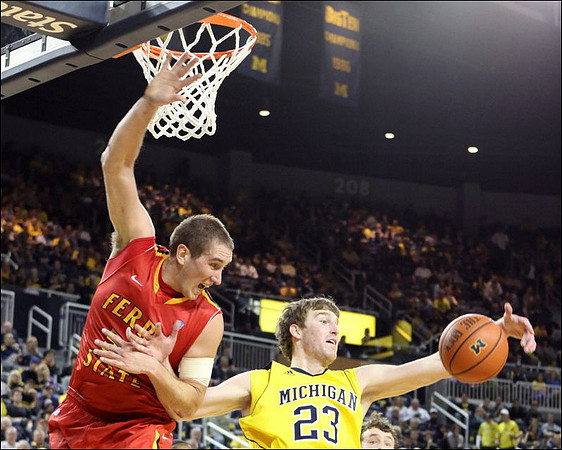 Evan Smotrycz (23)