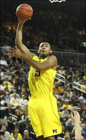 Jon Horford (15)