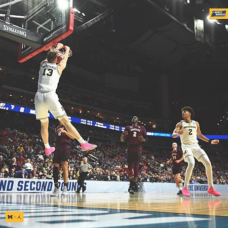 Ignas Brazdeikis (13) and Jordan Poole (2)