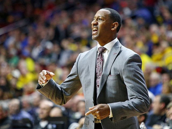 Montana Head Coach Travis DeCuire
