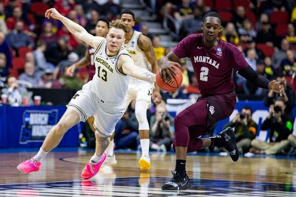 Ignas Brazdeikis (13) and Charles Matthews (1)