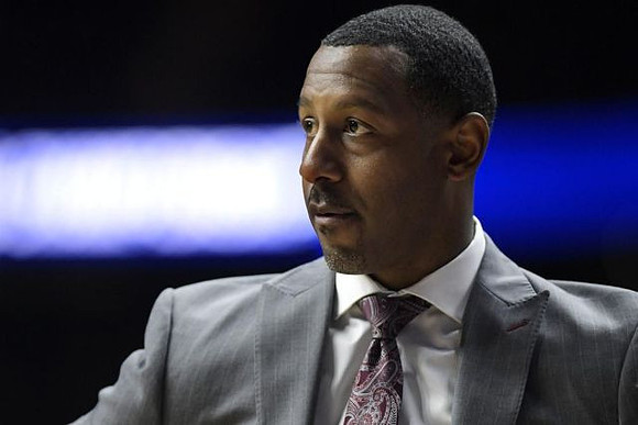 Montana Head Coach Travis DeCuire