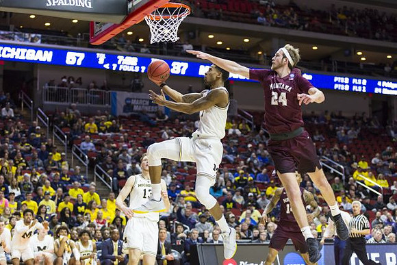 Ignas Brazdeikis (13) and Charles Matthews (1)