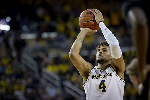 Isaiah Livers (4)
