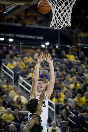 Jon Teske (15)