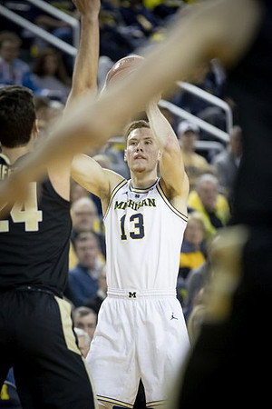 Ignas Brazdeikis (13)