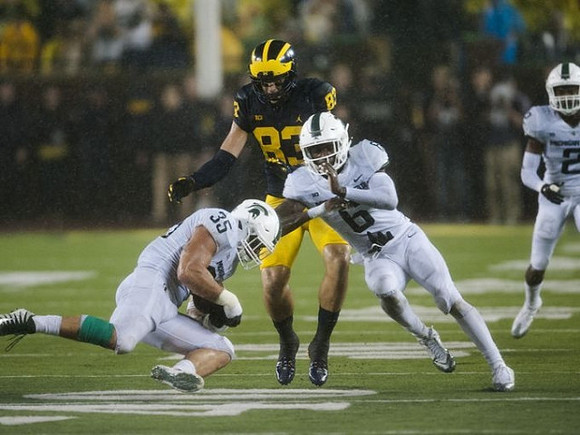 Zach Gentry (83)