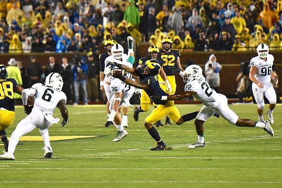 Grant Perry (88), John O'Korn (8), Kekoa Crawford (1), and Mason Cole (52)