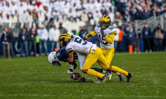 DJ Turner (5) and Rod Moore (19)