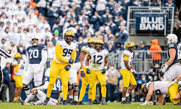 Donovan Jeter (95), Josh Ross (12), Taylor Upshaw (91), Brad Hawkins (2), and Julius Welschof (96)