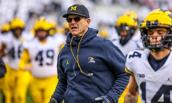 Jim Harbaugh and Roman Wilson (14)