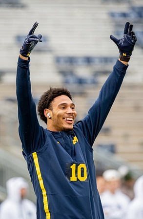 Cristian Dixon (10)