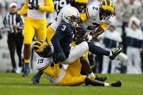 Taylor Upshaw (91), Rod Moore (19), and Brad Hawkins (2)
