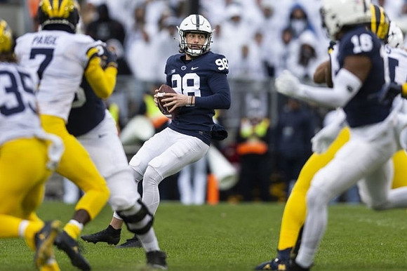 Caden Kolesar (35) and Makari Paige (7)