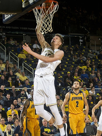 Moritz Wagner (13)