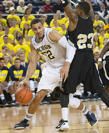 Jordan Morgan (52)