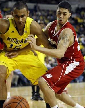 Jon Horford (15)