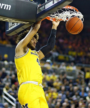 Isaiah Livers (4)