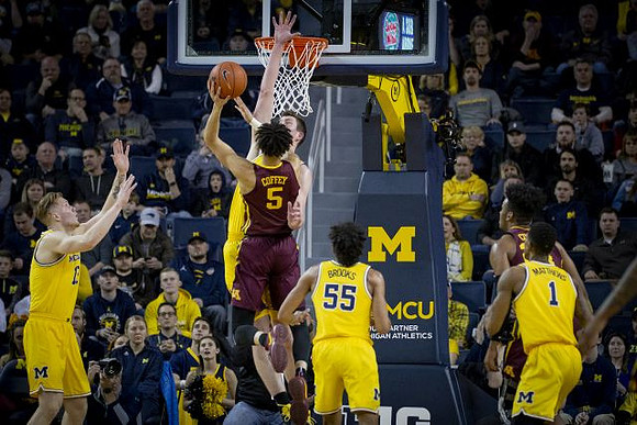 Ignas Brazdeikis (13), Jon Teske (15), Eli Brooks (55), and Charles Matthews (1)