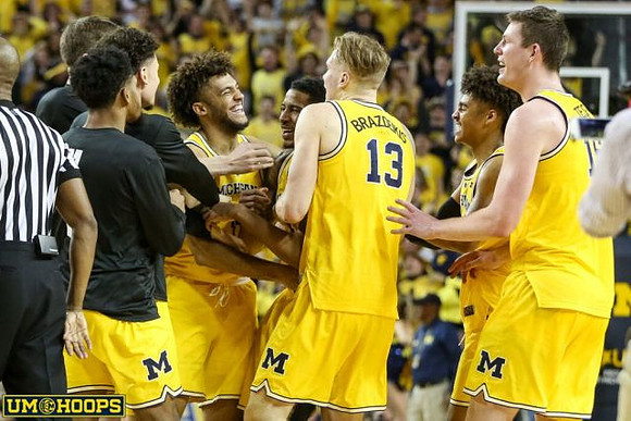 Isaiah Livers (4), Charles Matthews (1), Ignas Brazdeikis (13), Jordan Poole (2), and Jon Teske (15)